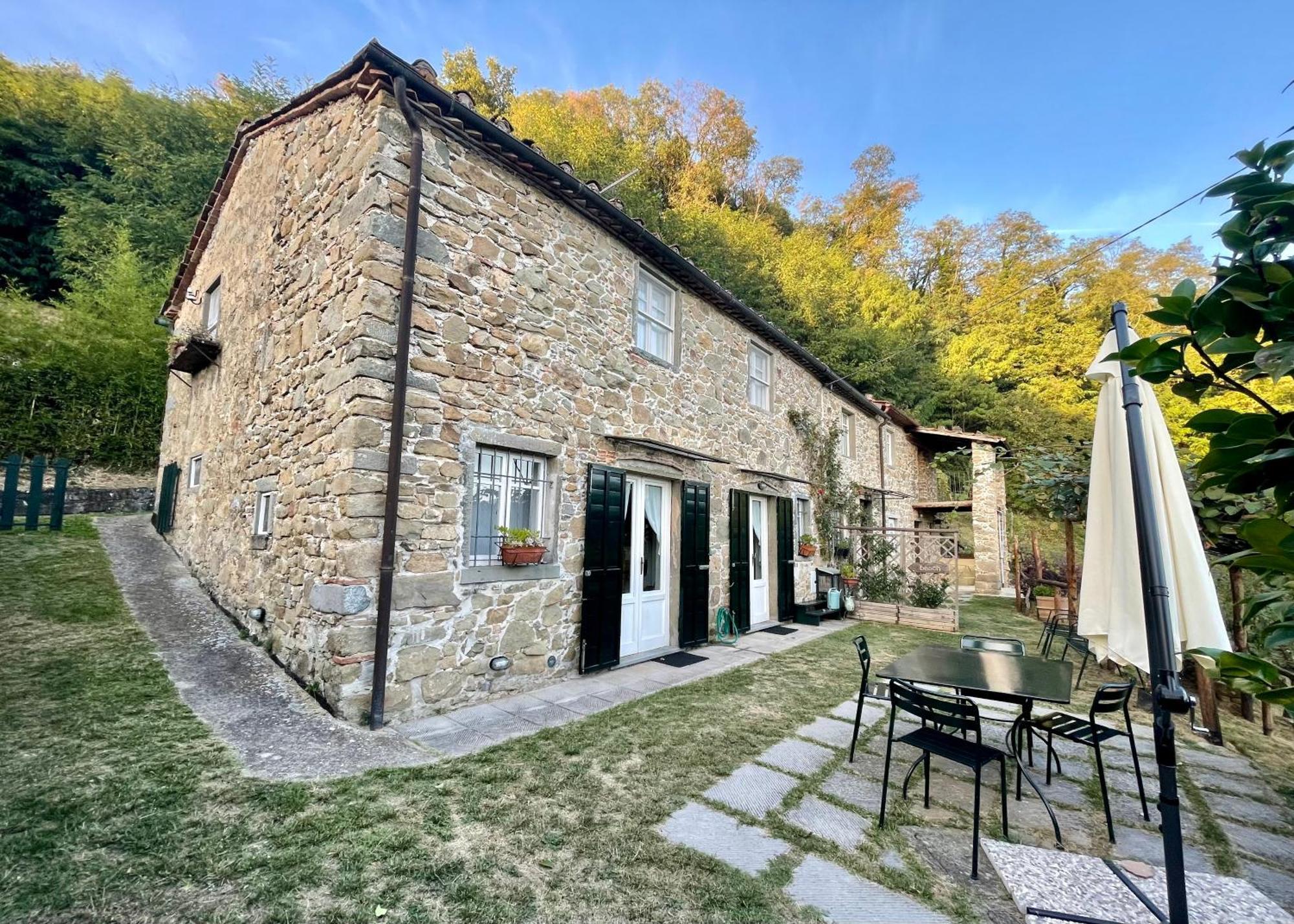 La Casa In Valli 35 バーニ・ディ・ルッカ エクステリア 写真