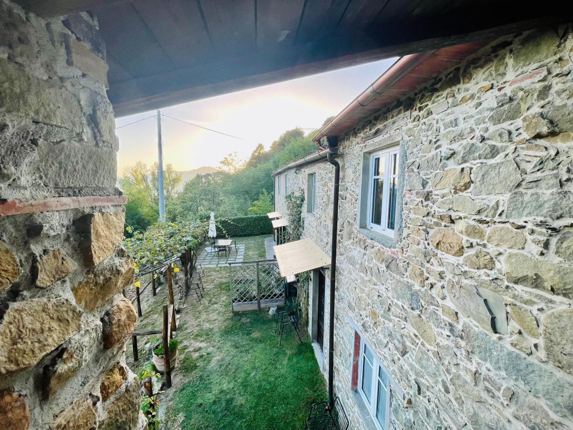 La Casa In Valli 35 バーニ・ディ・ルッカ エクステリア 写真